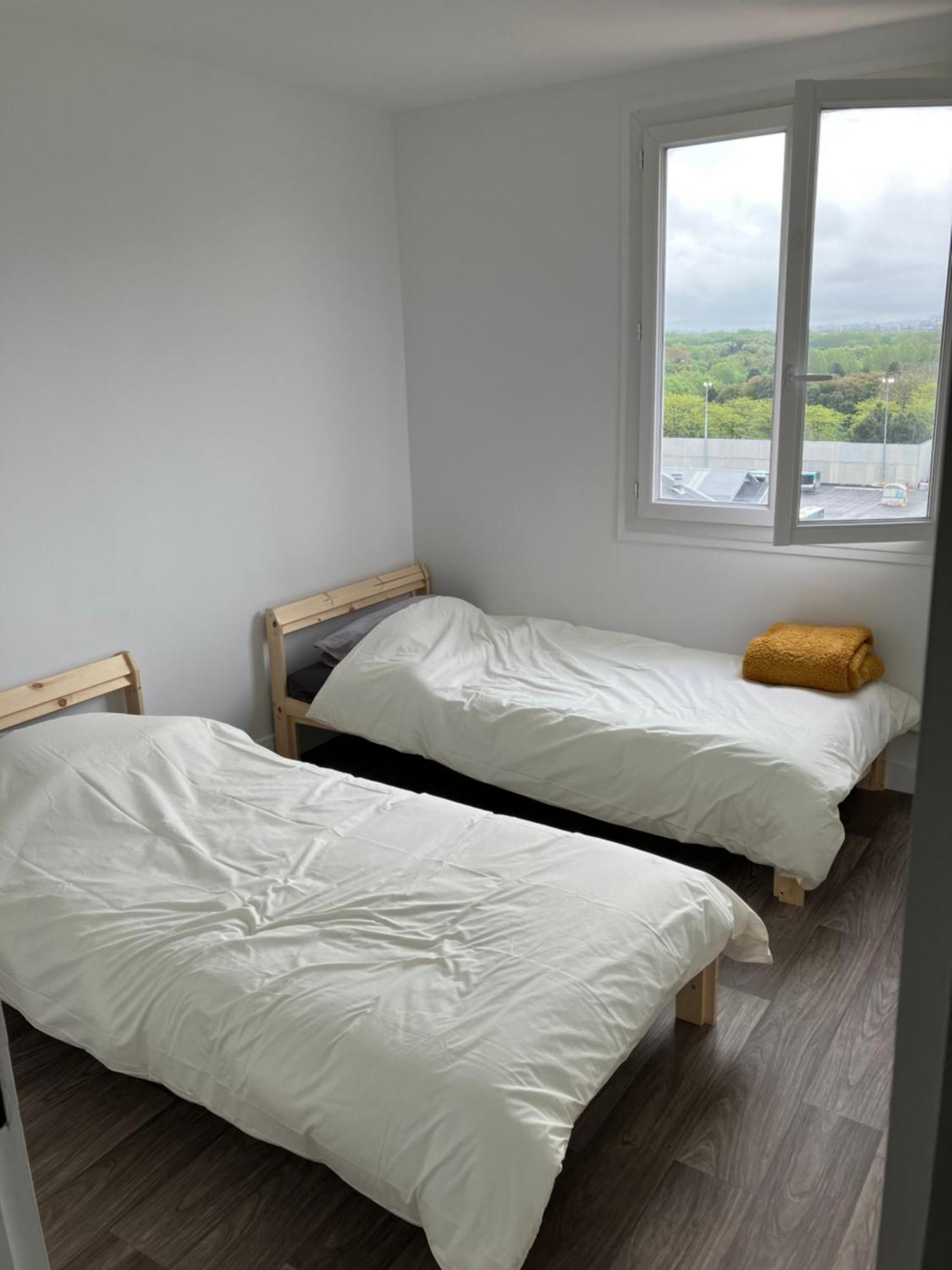 Logement Spacieux A 15Min De Paris - Free Parking - Free Wifi Pantin Extérieur photo
